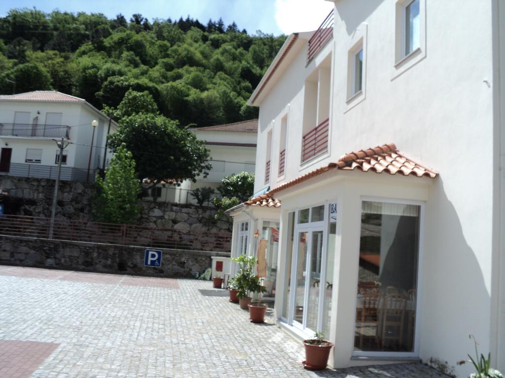 Vale Do Zezere Hotel Manteigas Exteriör bild