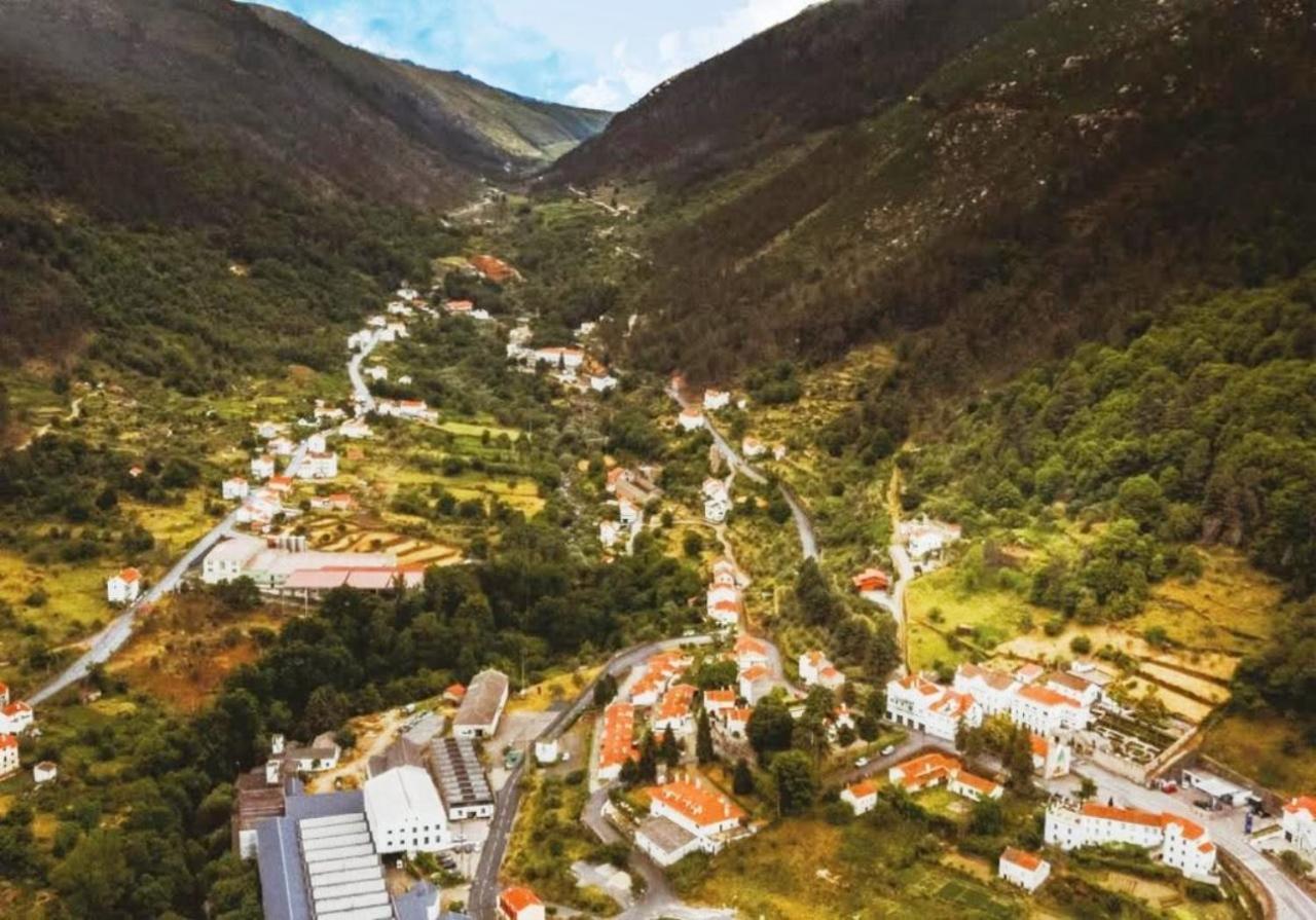 Vale Do Zezere Hotel Manteigas Exteriör bild