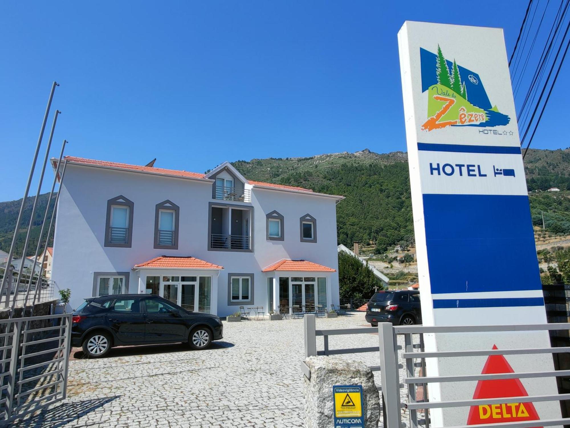 Vale Do Zezere Hotel Manteigas Exteriör bild