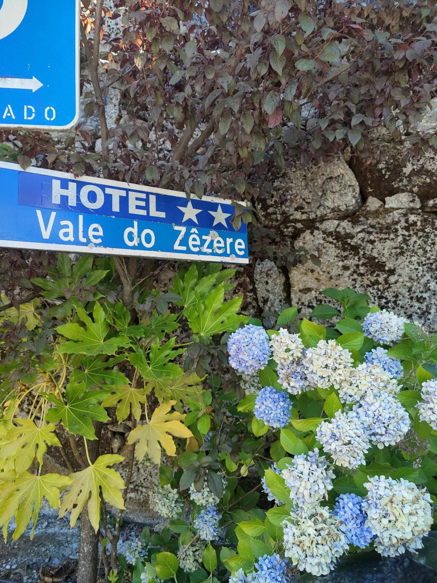 Vale Do Zezere Hotel Manteigas Exteriör bild